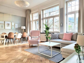 Charysma - Jugendstil trifft Moderne, Schlafzimmer mit TV & Netflix, Parkplatz